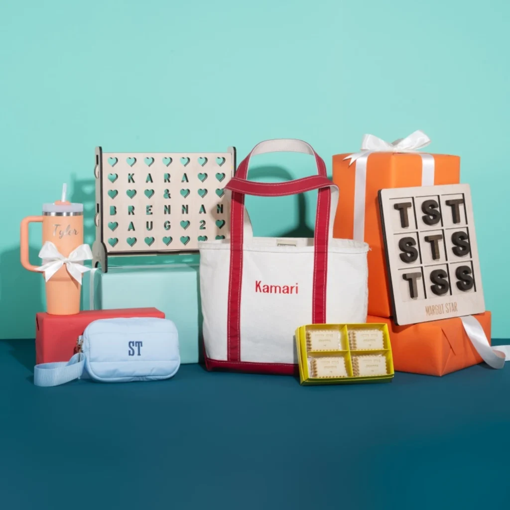 241114-personalized-gifts-vl-sq-6925f5